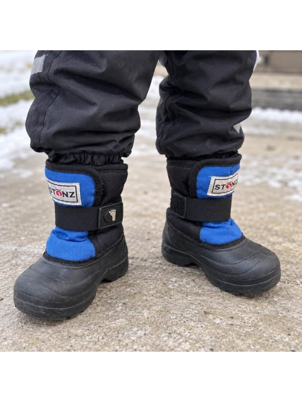 Stonz Toddler Winter Boots – Size 5 – Blue & Black
